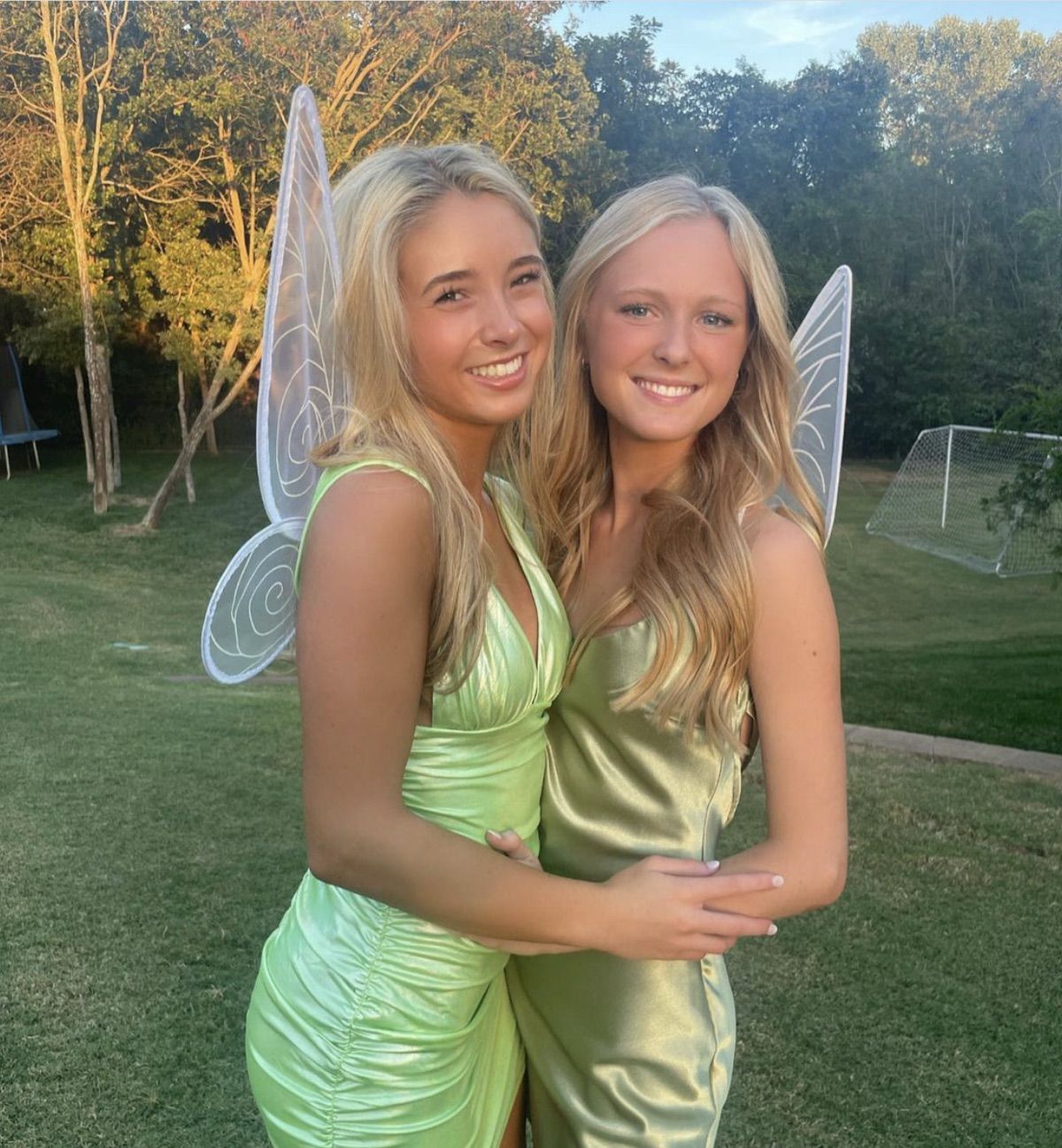 Costume event airbrush tan - Tinker Bell Glow
